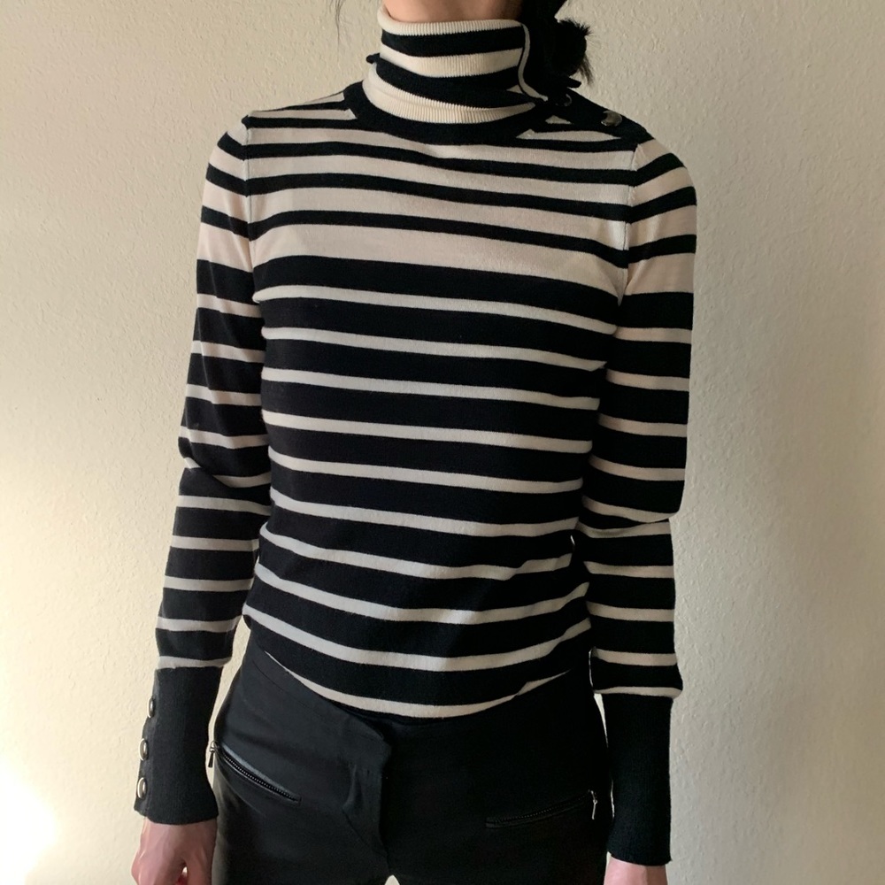 Banana Republic Striped Turtleneck sweater top